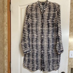 W by Worth sheer navy and off white top